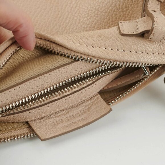 Givenchy Pandora - MEDIUM - Picture 4 of 13